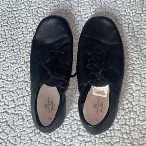 Kids 3.5 Jazz Shoes